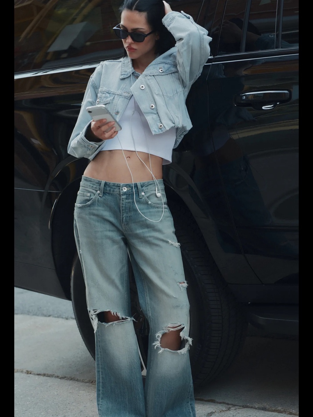Zara Flare Ripped Mid-Rise Jeans - Picture 1 of 5